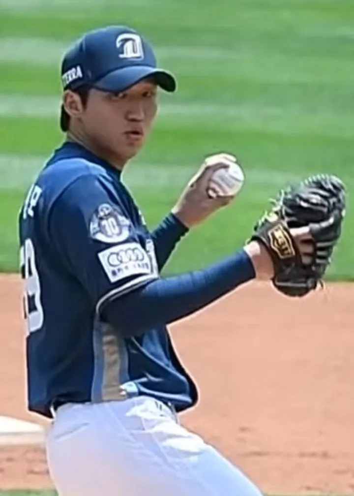 야구 선수 구창모