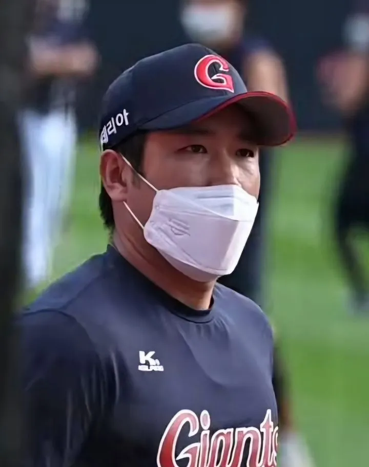 야구 선수 전준우