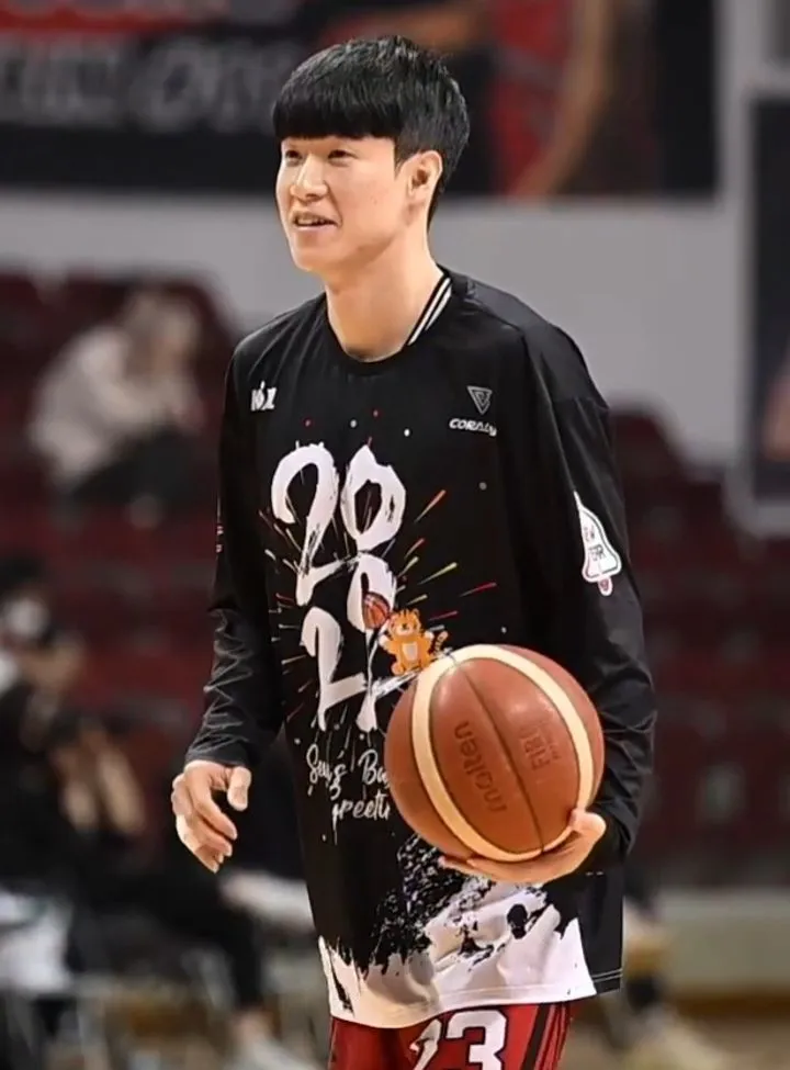 농구 선수 전성현 농구 선수 전성현