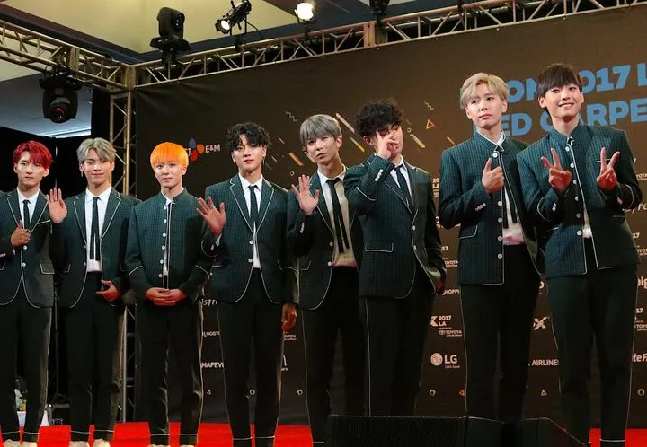 SF9 로운 SF9 로운