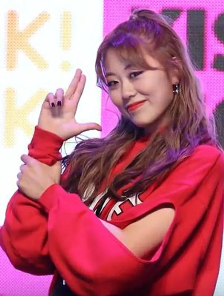 위키미키 루아 위키미키 루아