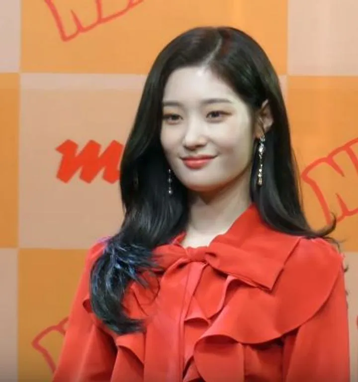 아이오아이 정채연