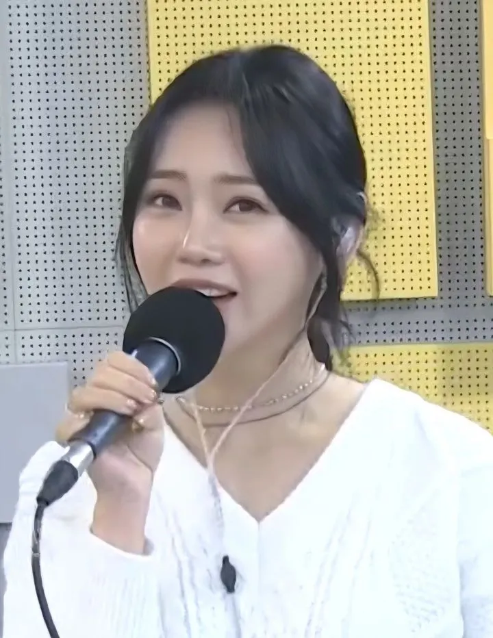 트롯 가수 홍지윤