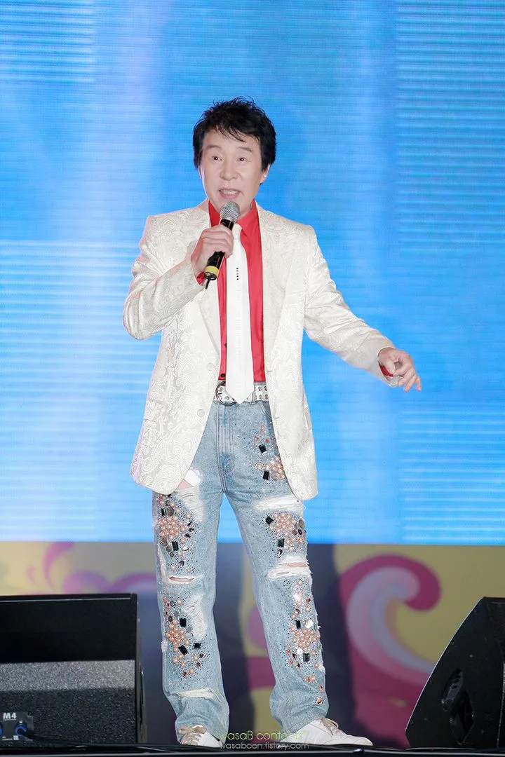 트롯 가수 송대관