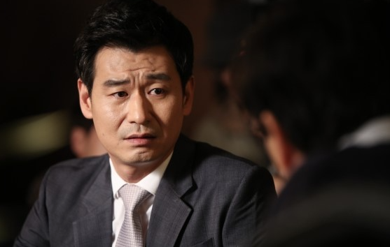 박혁권
