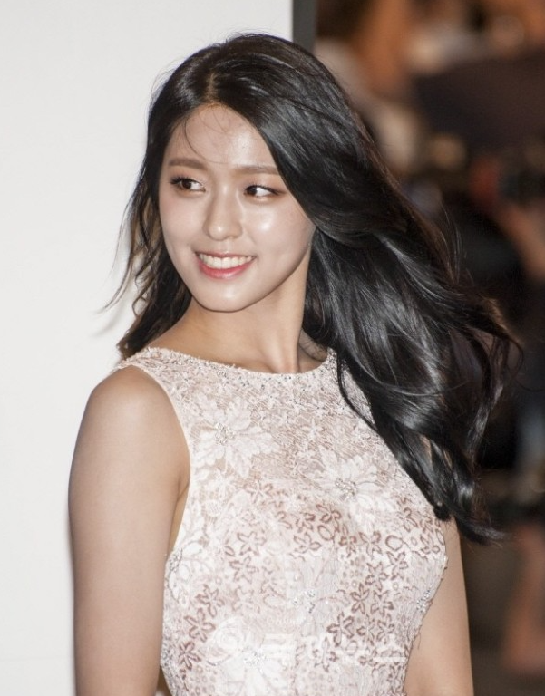 설현 사주
