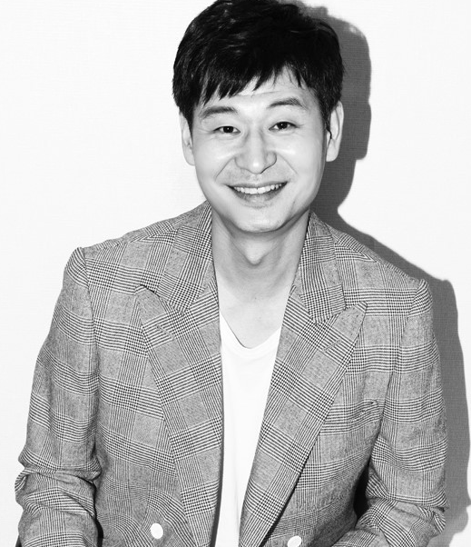 박혁권