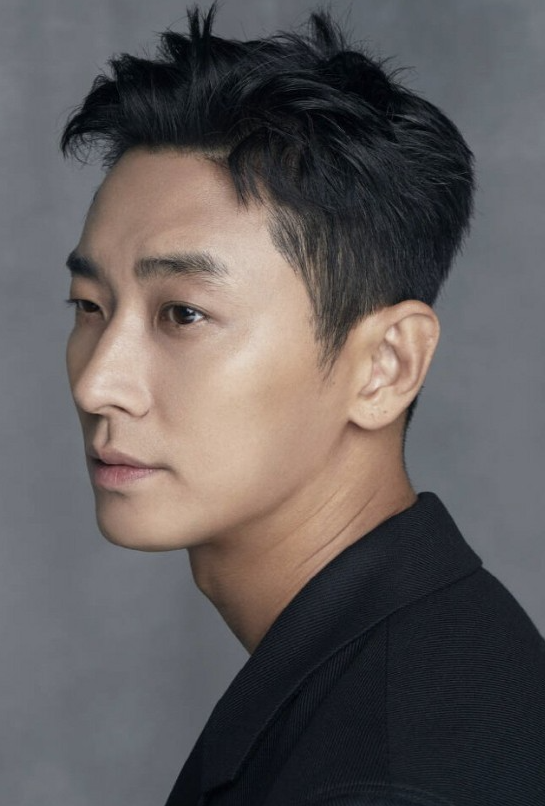 주지훈 사주