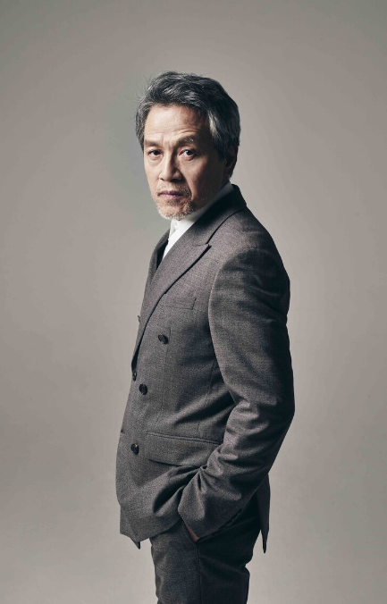 박지일