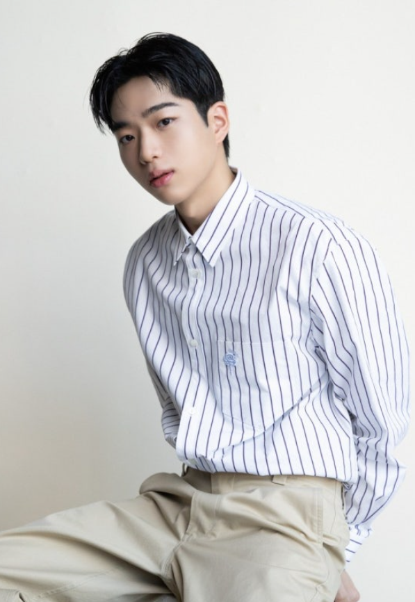 차강윤